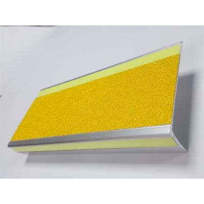 논슬립, 성진기업, SJ175, 1000×75×t2mm, 앞발길이25mm 제품 소개 사진